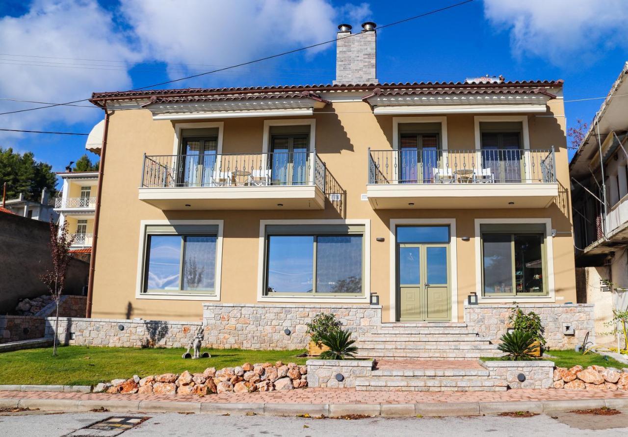 East & West Seaside Apartments Gialtra Екстериор снимка